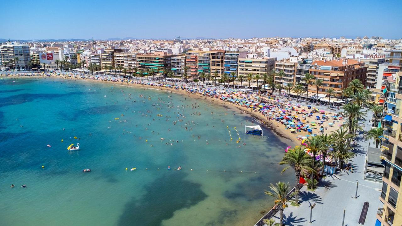 Reel Apartments- Walk To The Beach And Centre Torrevieja Zewnętrze zdjęcie
