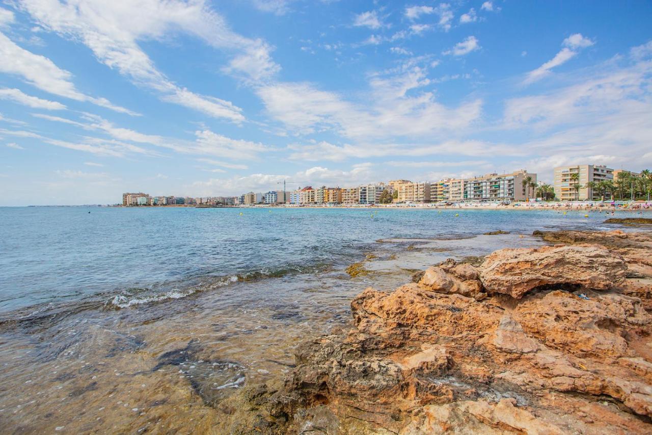 Reel Apartments- Walk To The Beach And Centre Torrevieja Zewnętrze zdjęcie